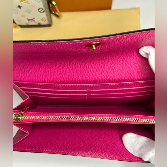 LOUIS VUITTON MONOGRAM MURAKAMI NOIR Sarah Wallet - Picture 3 of 9